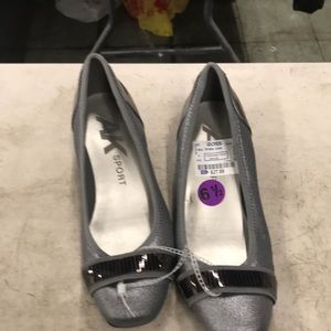 Gray comfortable flats